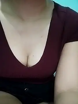 Snapshot of Gi_uu2 chatting on 12, 9, 2025 Gi uu2 online show from 12, 9, 2025