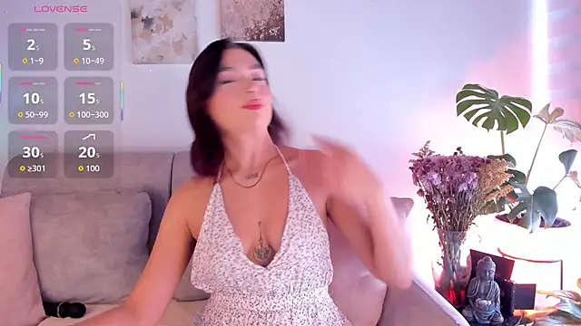 Snapshot of Estrer_collins chatting on 22, 9, 2025 Estrer collins online show from 22, 9, 2025