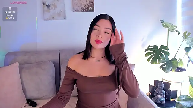 Snapshot of Estrer_collins chatting on 29, 10, 2025 Estrer collins online show from 29, 10, 2025