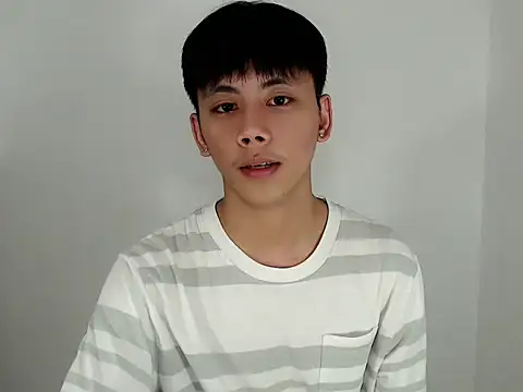 Snapshot of ynotyu chatting on 16, 12, 2025 ynotyu online show from 16, 12, 2025