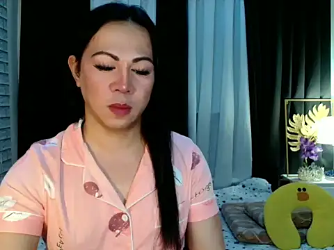 Snapshot of _Carmilla chatting on 8, 1, 2026 Carmilla online show from 8, 1, 2026