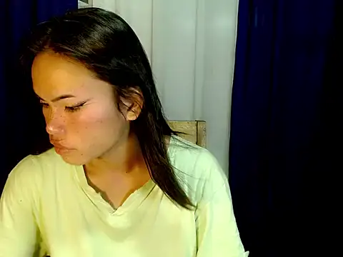 Snapshot of urhotty_megss chatting on 19, 3, 2026 urhotty megss online show from 19, 3, 2026