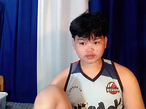 Reynelcock online show from 12, 11, 2025