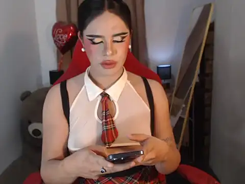 RebeccaTs online show from 29, 4, 2026