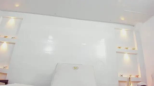 ikia lopez  online show from 5, 2, 2026