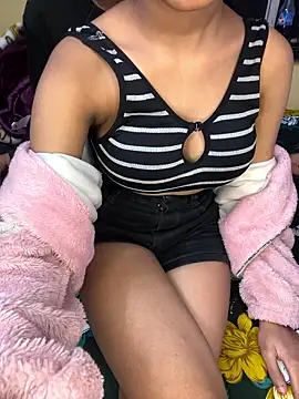 Snapshot of Sexyunzu_live chatting on 13, 1, 2026 Sexyunzu live online show from 13, 1, 2026