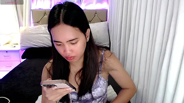 fuckdoll amber online show from 13, 3, 2026