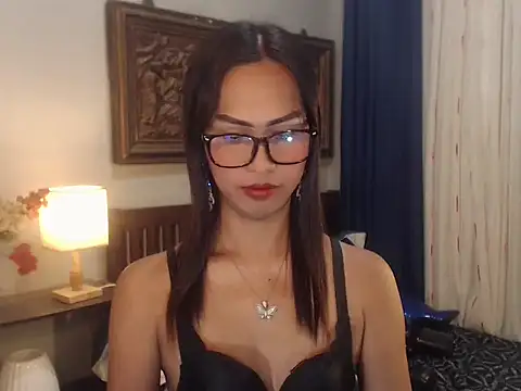 Snapshot of Nathalieheartt chatting on 2, 7, 2026 Nathalieheartt online show from 2, 7, 2026