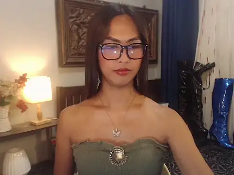 Snapshot of Nathalieheartt chatting on 6, 7, 2026 Nathalieheartt online show from 6, 7, 2026