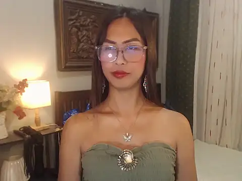 Snapshot of Nathalieheartt chatting on 13, 7, 2026 Nathalieheartt online show from 13, 7, 2026