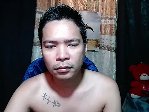 Snapshot of MANIACasianX chatting on 11, 5, 2026 MANIACasianX online show from 11, 5, 2026