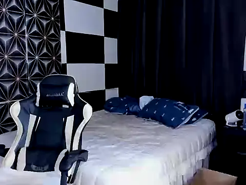 Snapshot of AsianHotBODYY chatting on 10, 9, 2025 AsianHotBODYY online show from 10, 9, 2025