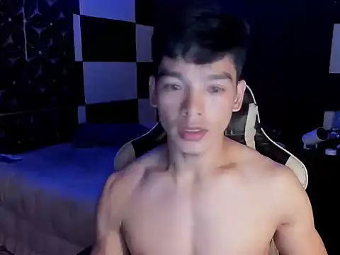 Snapshot of AsianHotBODYY chatting on 12, 9, 2025 AsianHotBODYY online show from 12, 9, 2025