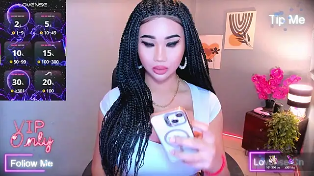 TriciaCumLoader online show from 17, 1, 2026