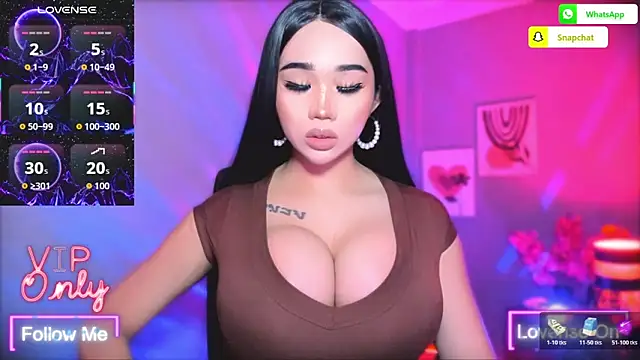 TriciaCumLoader online show from 8, 2, 2026