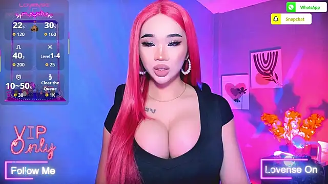 TriciaCumLoader online show from 2, 3, 2026