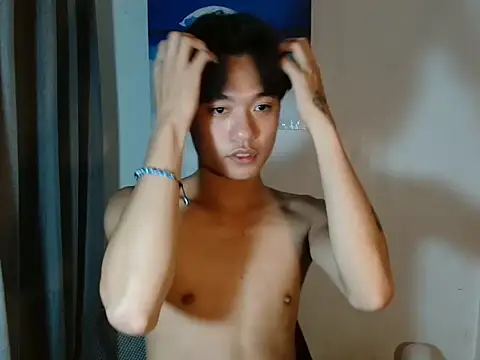 Snapshot of ur_little_secret chatting on 15, 12, 2025 ur little secret online show from 15, 12, 2025