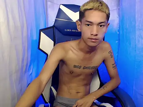 Snapshot of riks_tyler chatting on 16, 12, 2025 riks tyler online show from 16, 12, 2025