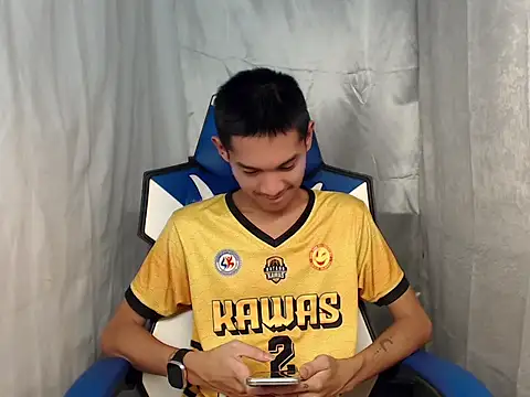 Snapshot of riks_tyler chatting on 6, 3, 2026 riks tyler online show from 6, 3, 2026