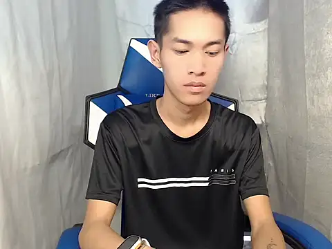 Snapshot of riks_tyler chatting on 16, 3, 2026 riks tyler online show from 16, 3, 2026