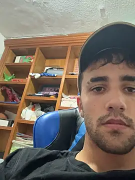 aavrdvh33 online show from 28, 9, 2025