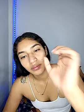 Snapshot of Sharlotte_Watts chatting on 1, 10, 2025 Sharlotte Watts online show from 1, 10, 2025