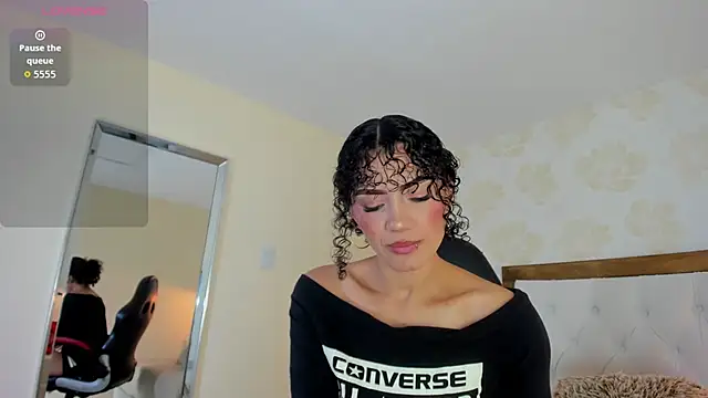 IRISCLARK1 online show from 29, 4, 2026