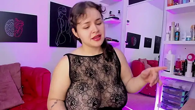 Snapshot of SeleneLuminari8 chatting on 12, 9, 2025 SeleneLuminari8 online show from 12, 9, 2025