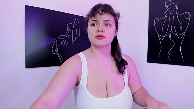 Snapshot of SeleneLuminari8 chatting on 5, 10, 2025 SeleneLuminari8 online show from 5, 10, 2025