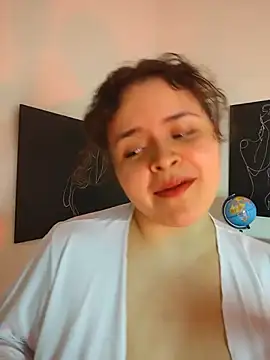 SeleneLuminari8 online show from 25, 6, 2026