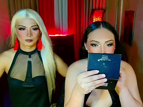Snapshot of LillyLoveYou chatting on 24, 6, 2026 LillyLoveYou online show from 24, 6, 2026
