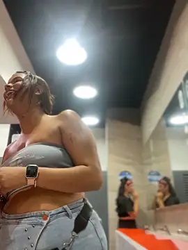 Kaily Sweet16 online show from 12, 9, 2025