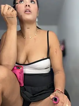 Kaily Sweet16 online show from 30, 4, 2026
