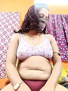 Hotpuja25 online show from 12, 4, 2026