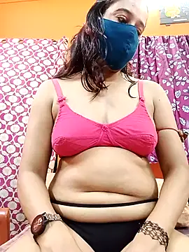 Snapshot of Hotpuja25 chatting on 11, 6, 2026 Hotpuja25 online show from 11, 6, 2026