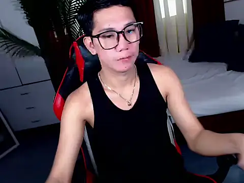 drinkmycumx online show from 4, 5, 2026