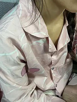 Snapshot of Mina048 chatting on 20, 12, 2025 Mina048 online show from 20, 12, 2025