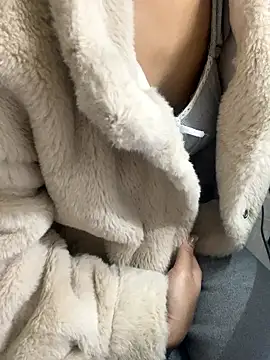 Snapshot of Mina048 chatting on 12, 1, 2026 Mina048 online show from 12, 1, 2026