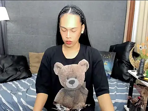 Savanna White online show from 25, 9, 2025