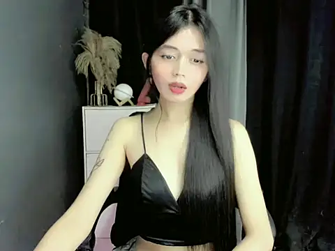 Snapshot of LexiLove chatting on 8, 11, 2025 LexiLove online show from 8, 11, 2025