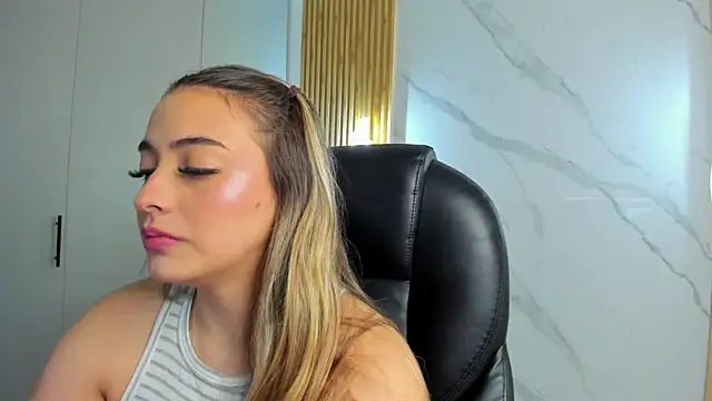 KYLIE JONES6 online show from 30, 9, 2025