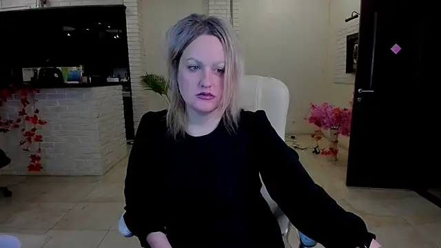 MariemLui online show from 3, 12, 2025