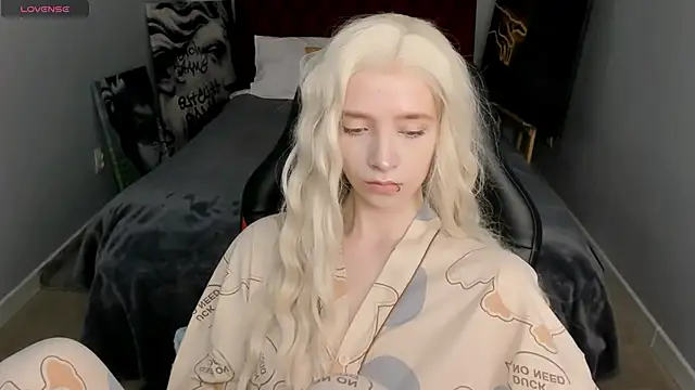 Snapshot of MelissaReis chatting on 9, 9, 2025 MelissaReis online show from 9, 9, 2025