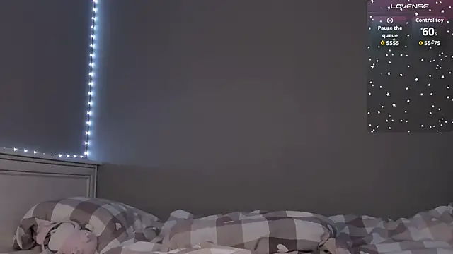 Snapshot of MelissaReis chatting on 24, 10, 2025 MelissaReis online show from 24, 10, 2025