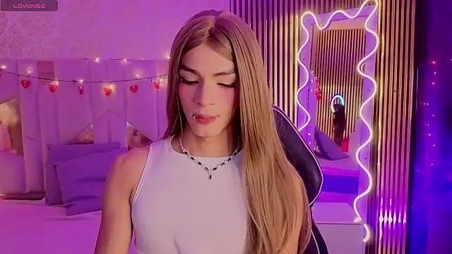 LIHIAN TAY online show from 5, 2, 2026