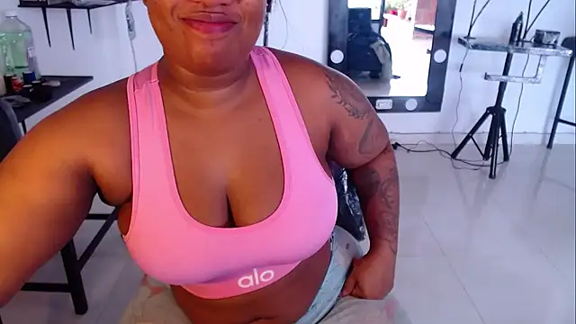 Snapshot of Sam_Blue chatting on 2, 11, 2025 Sam Blue online show from 2, 11, 2025