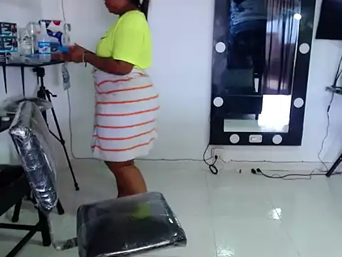 Snapshot of Sam_Blue chatting on 9, 11, 2025 Sam Blue online show from 9, 11, 2025