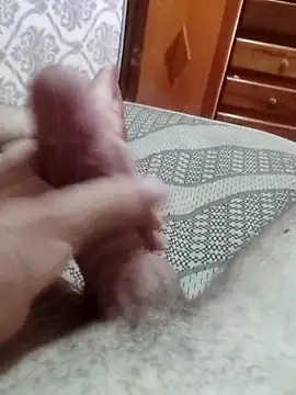 Snapshot of victor1573 chatting on 3, 11, 2025 victor1573 online show from 3, 11, 2025