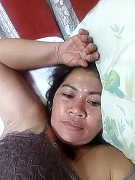 sexybitch 02 online show from 4, 12, 2025