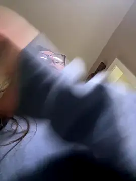 amiralily9 online show from 15, 9, 2025